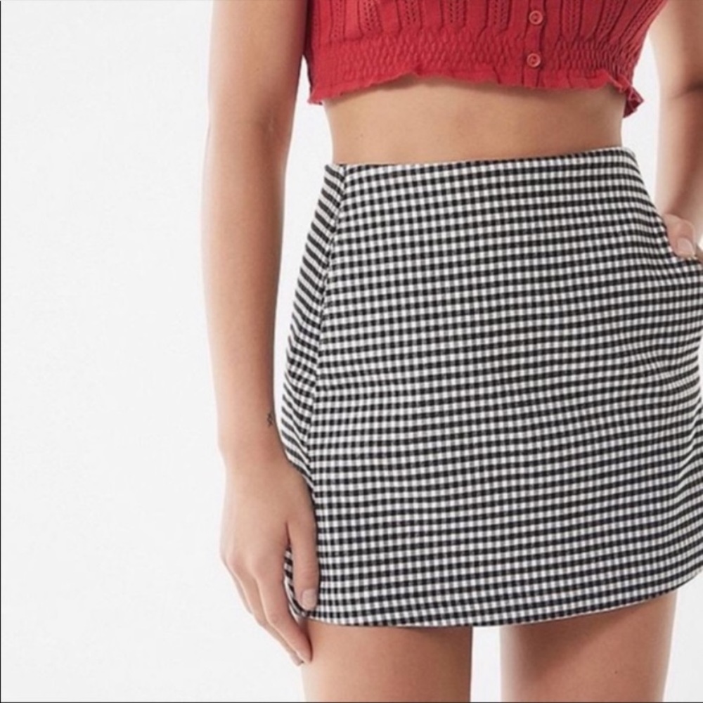 Urban Outfitters Checkered Mini Skirt Size Medium